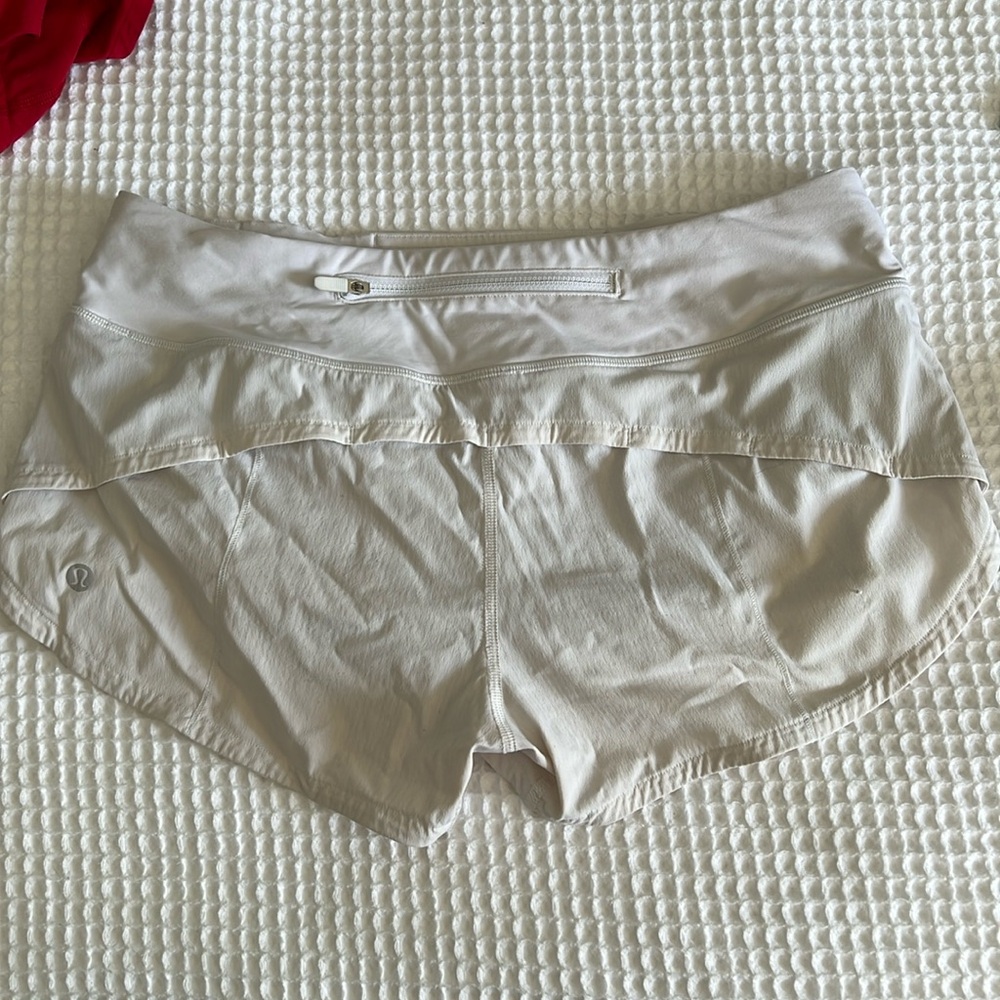 Lululemon Size 6 White Shorts